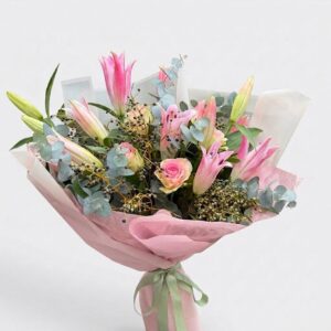 pastel lily & rose bouquet