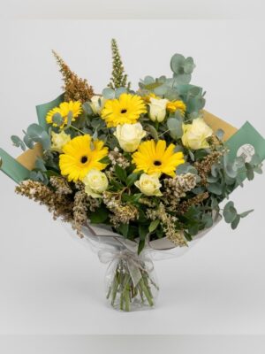 elegant bouquet of gerberas and roses